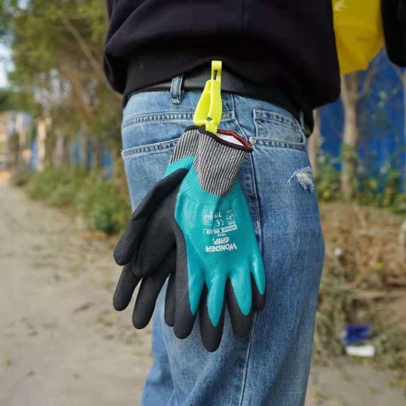 Hot Sell Work Tool Multifunctional Glove Clip Style B for Gardening