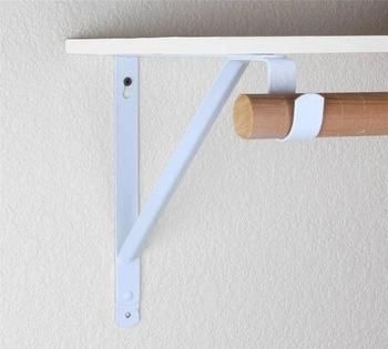Heavy Duty Floating Shelve L Shaped White Metal Corner Mounting Wall Bracket