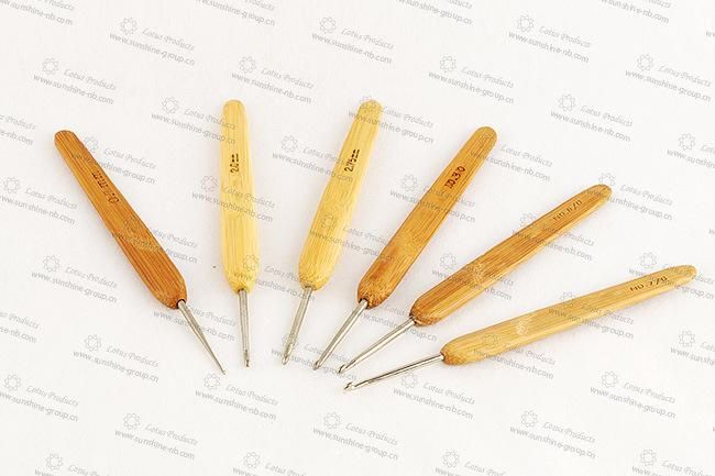 High Quality of Crochet Hook with Bamboo Handle